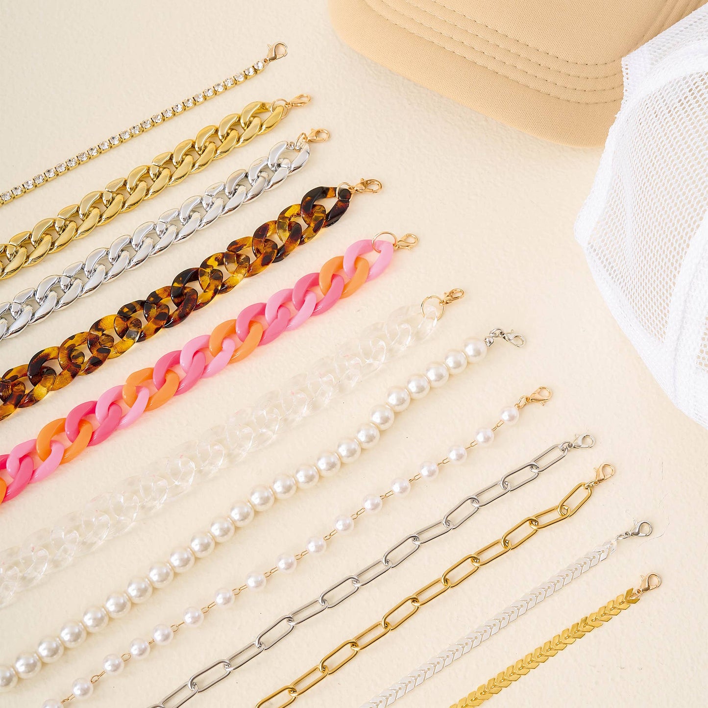 đ Sassy Acrylic Hat Chain â Pink & Orange Trucker Hat Accessory