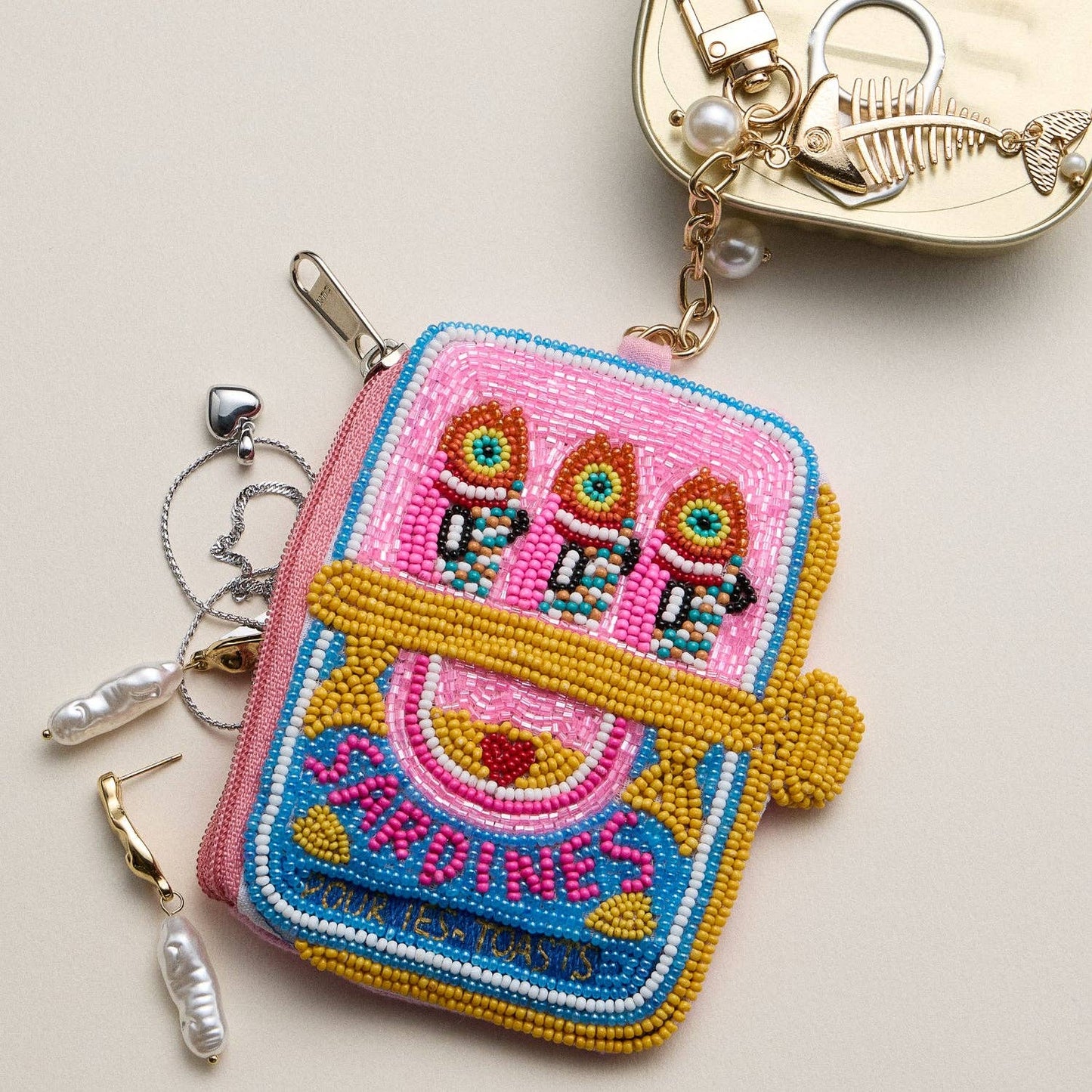 🐟 Sardine Beaded Coin Purse Keychain – Mini Zipper Pouch Bag Charm