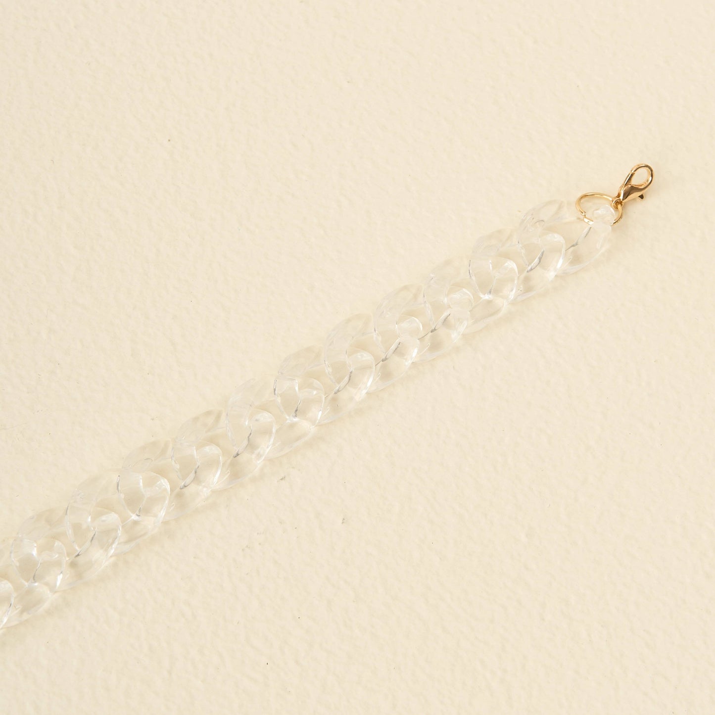 ✨ Acrylic Clear Hat Chain – Trucker Hat Accessory Chain