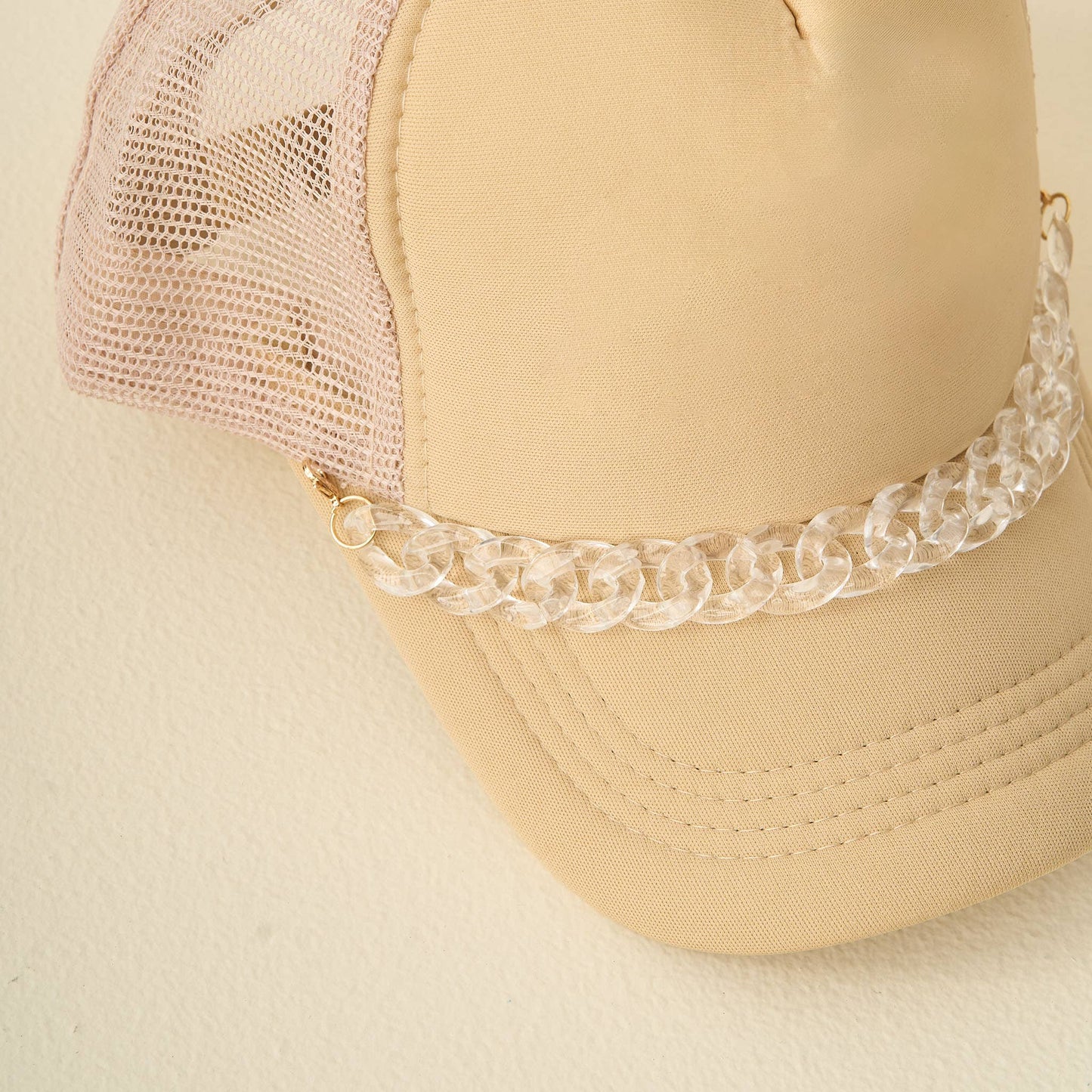 ✨ Acrylic Clear Hat Chain – Trucker Hat Accessory Chain