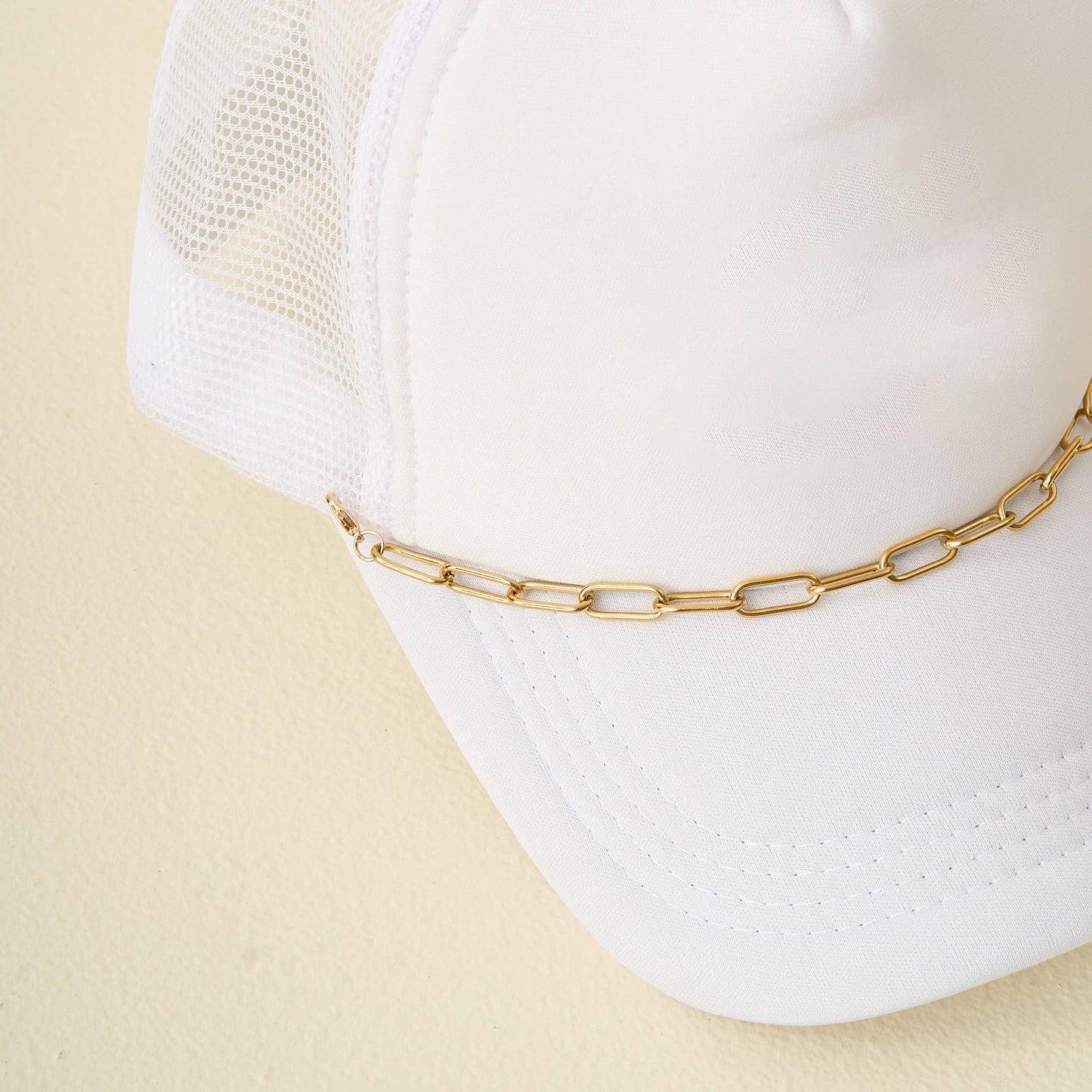 ✨ Gold Paperclip Hat Chain – Trucker Hat Accessory