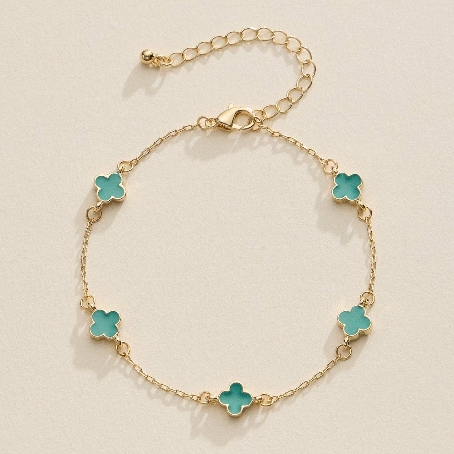 Gold Clover Charm Bracelet – Elegant Dainty Chain with Enamel Accents